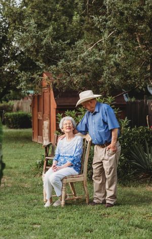 couples session, boho bedroom, outdoor session, Centralia, IL