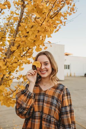beautiful senior girl, sunset, violin, musical instrament